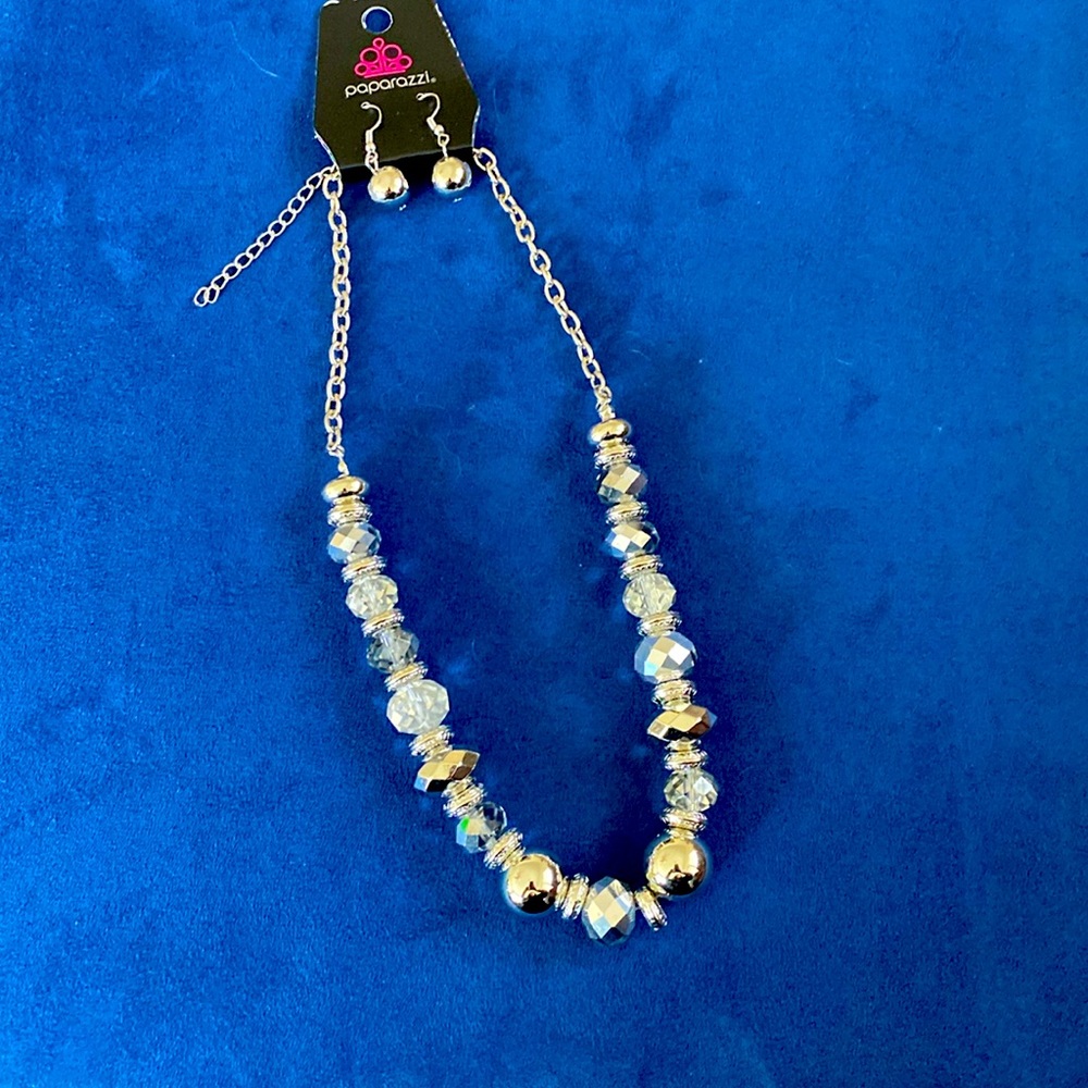 NWT Adjustable Silver Beaded Necklace & Earrings SET